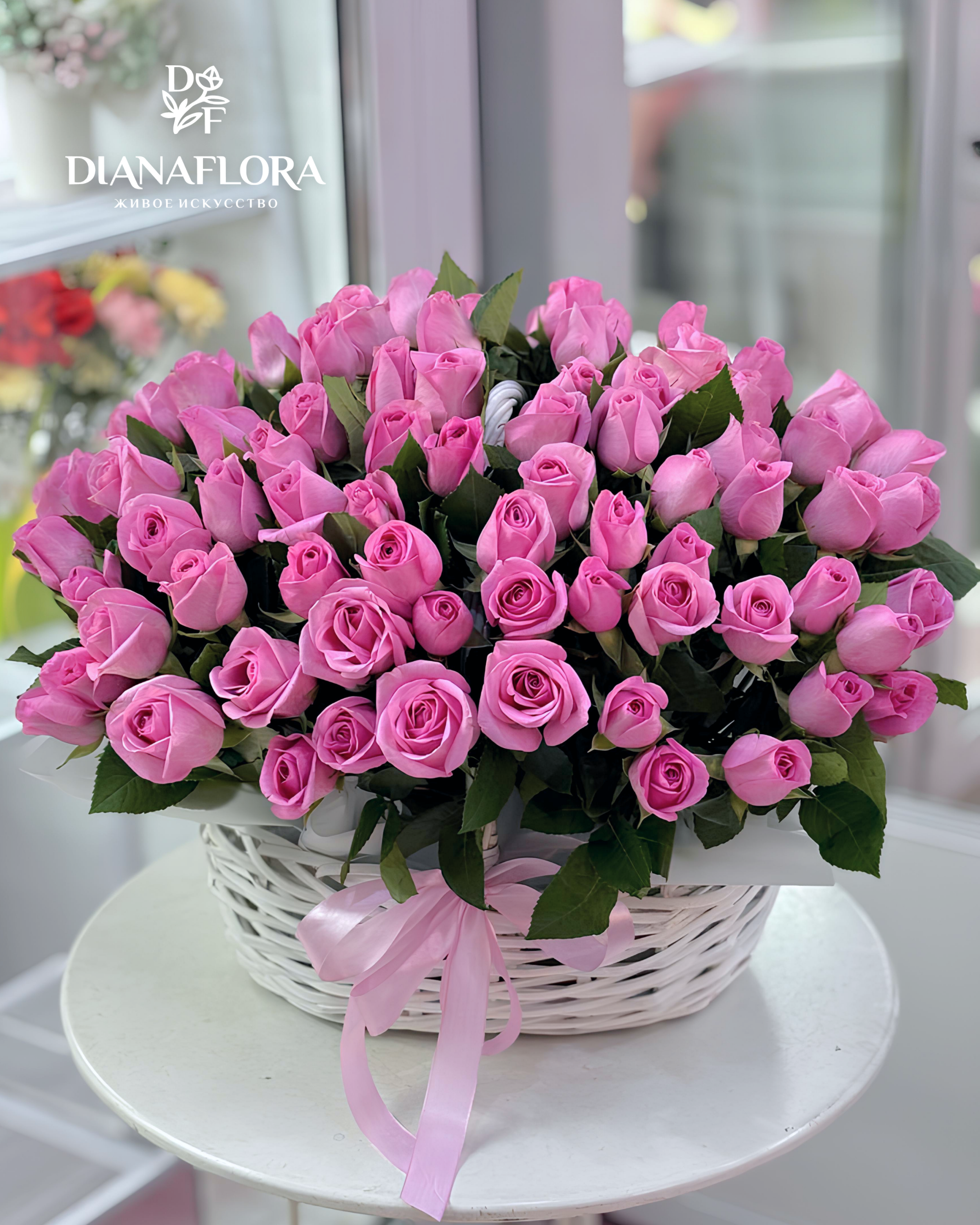 Корзина из 101 Розы Кения