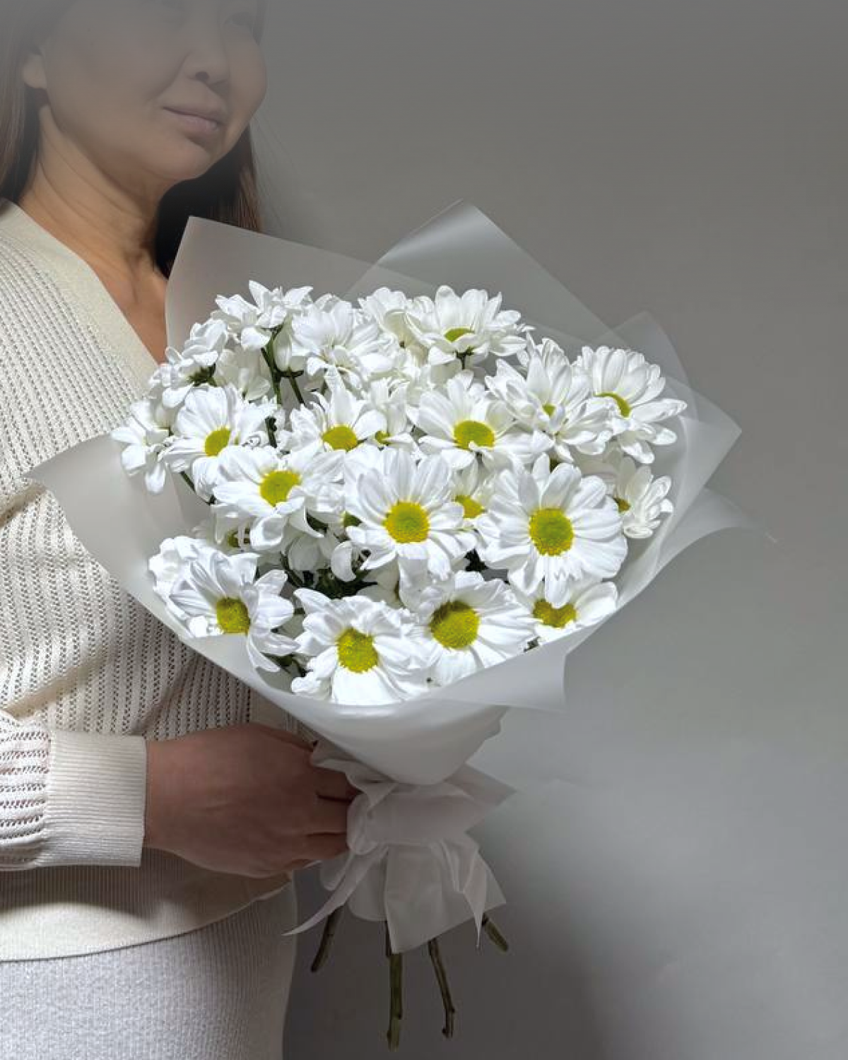 Букет из ромашковых хризантем - фото букета